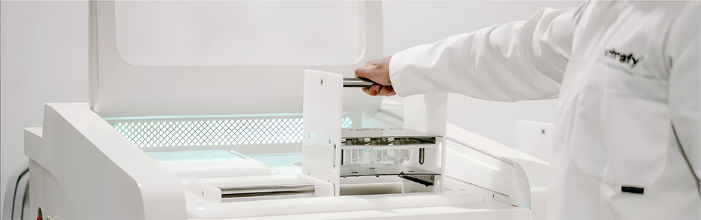 Vitrafy cryopreservation unit